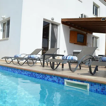 Lankas With Heated Pool Agia Napa