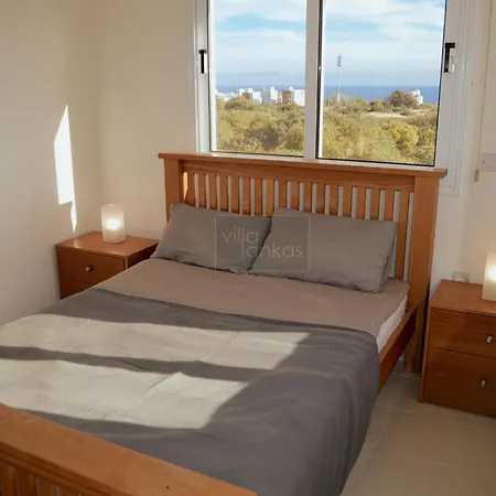 Villa Lankas With Heated Pool